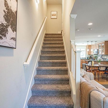 Exquisite Central Townhome With Spacious Loft And Gourmet Kitchen Seattle Luaran gambar