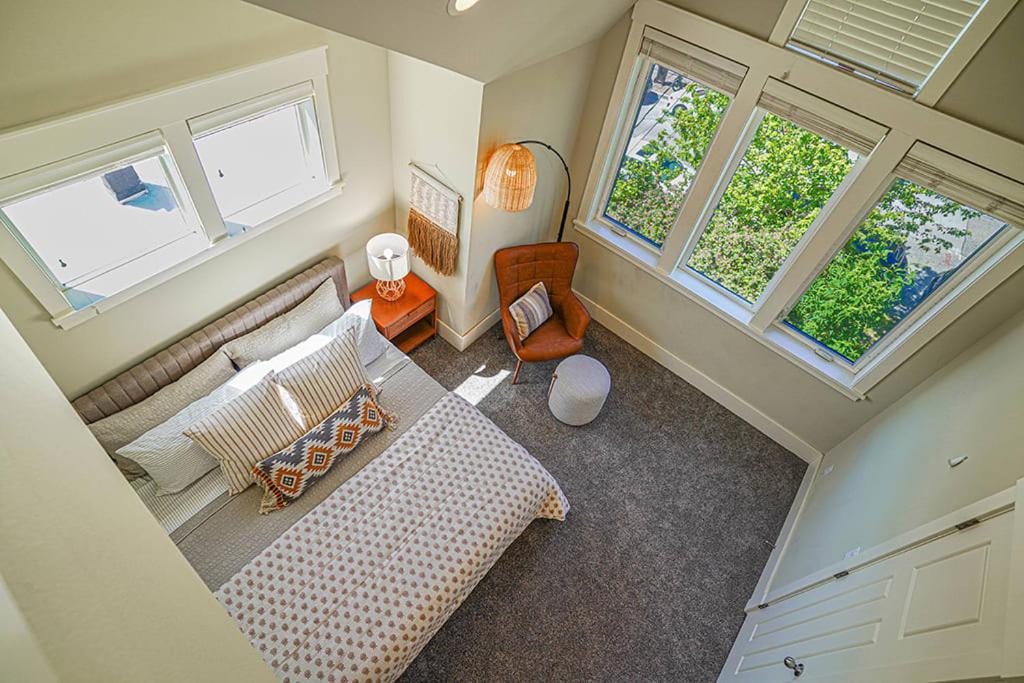 Exquisite Central Townhome With Spacious Loft And Gourmet Kitchen Seattle Luaran gambar