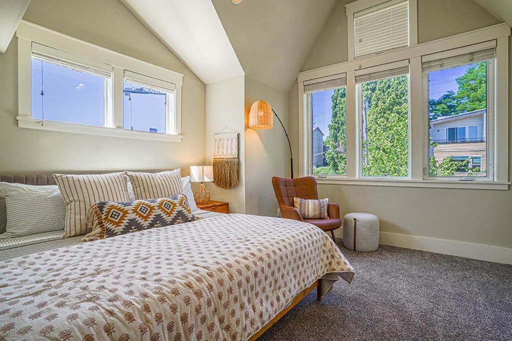Exquisite Central Townhome With Spacious Loft And Gourmet Kitchen Seattle Luaran gambar